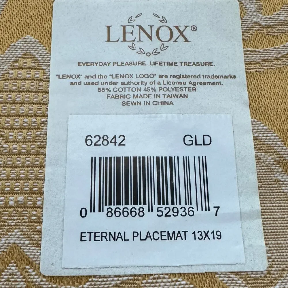 Lenox Eternal Placemats Gold White Brocade Baroque Damask Lot of 8 13x19 Holiday